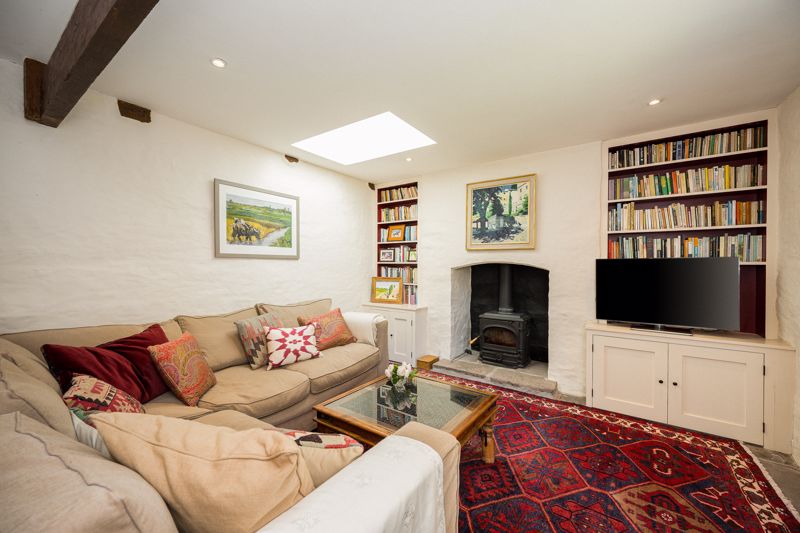 Snug- click for photo gallery